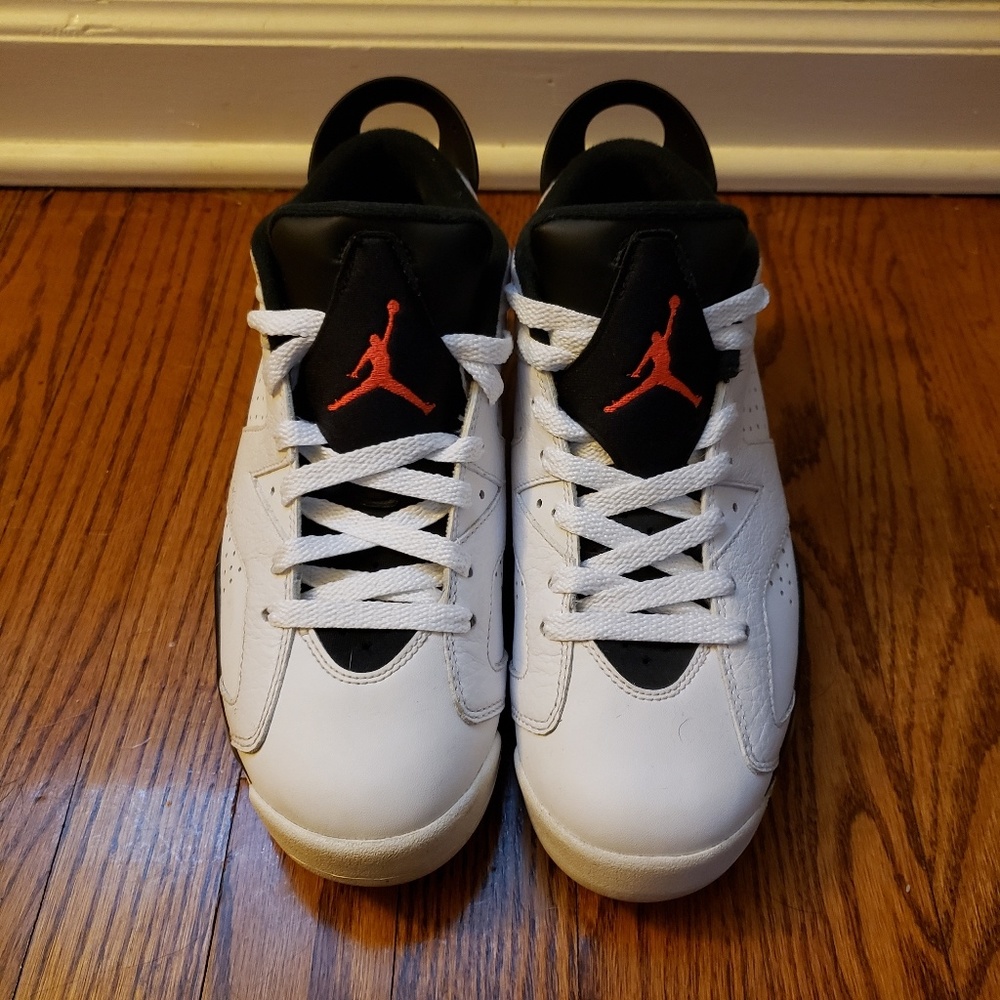 Low top Jordan 6 Infared